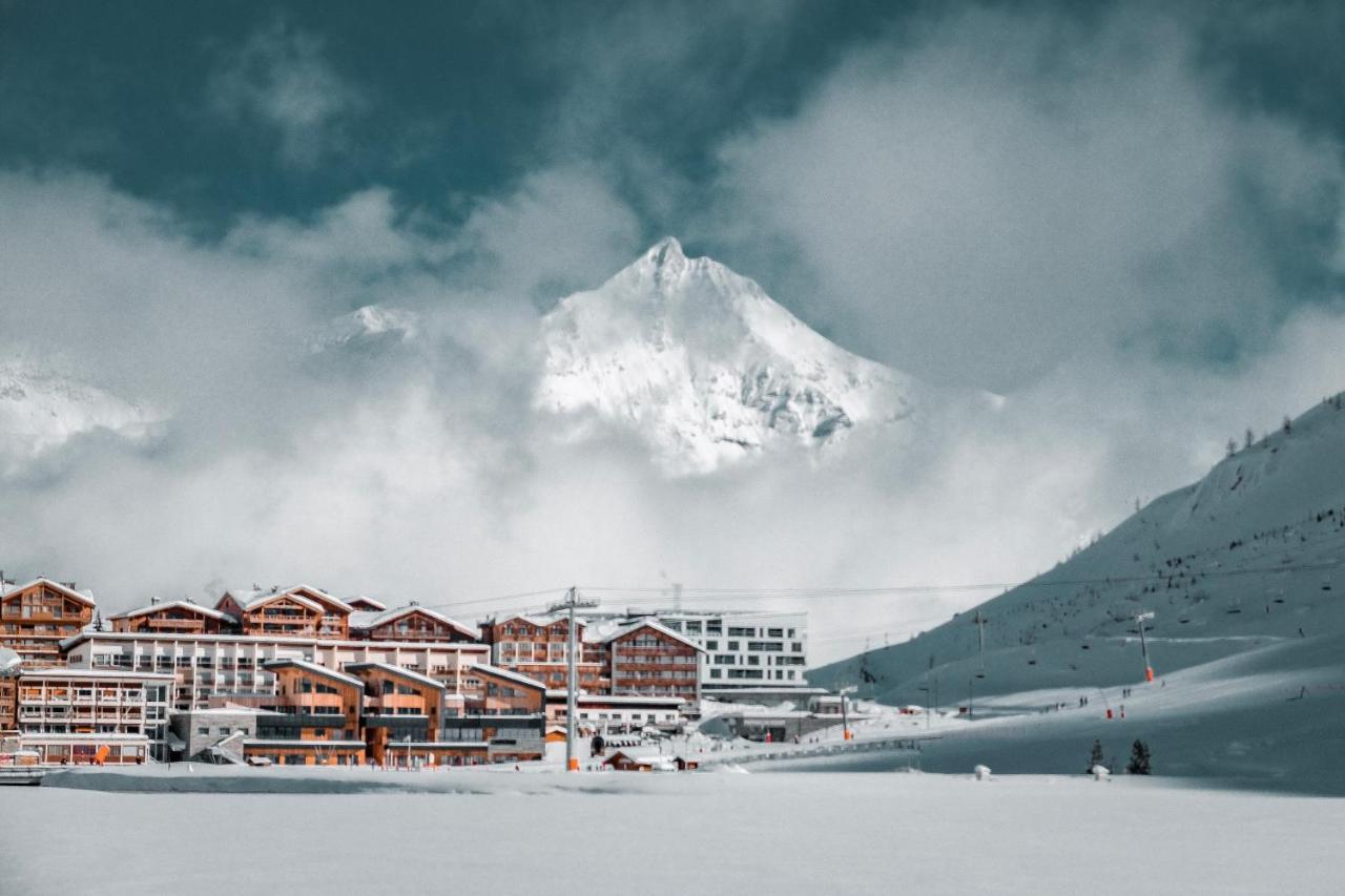 Curling Hotel & Bar Тінь Екстер'єр фото
