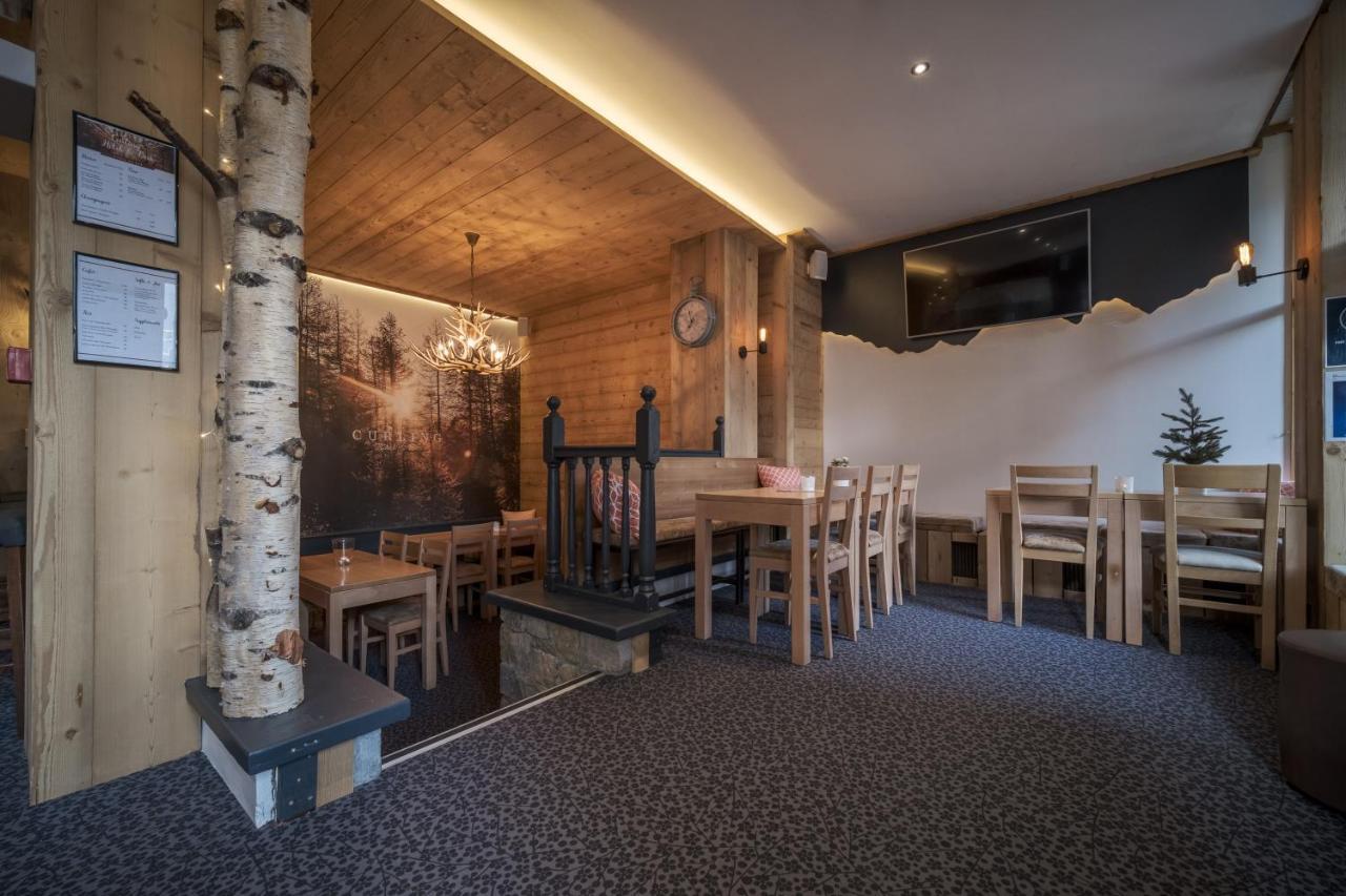 Curling Hotel & Bar Тінь Екстер'єр фото